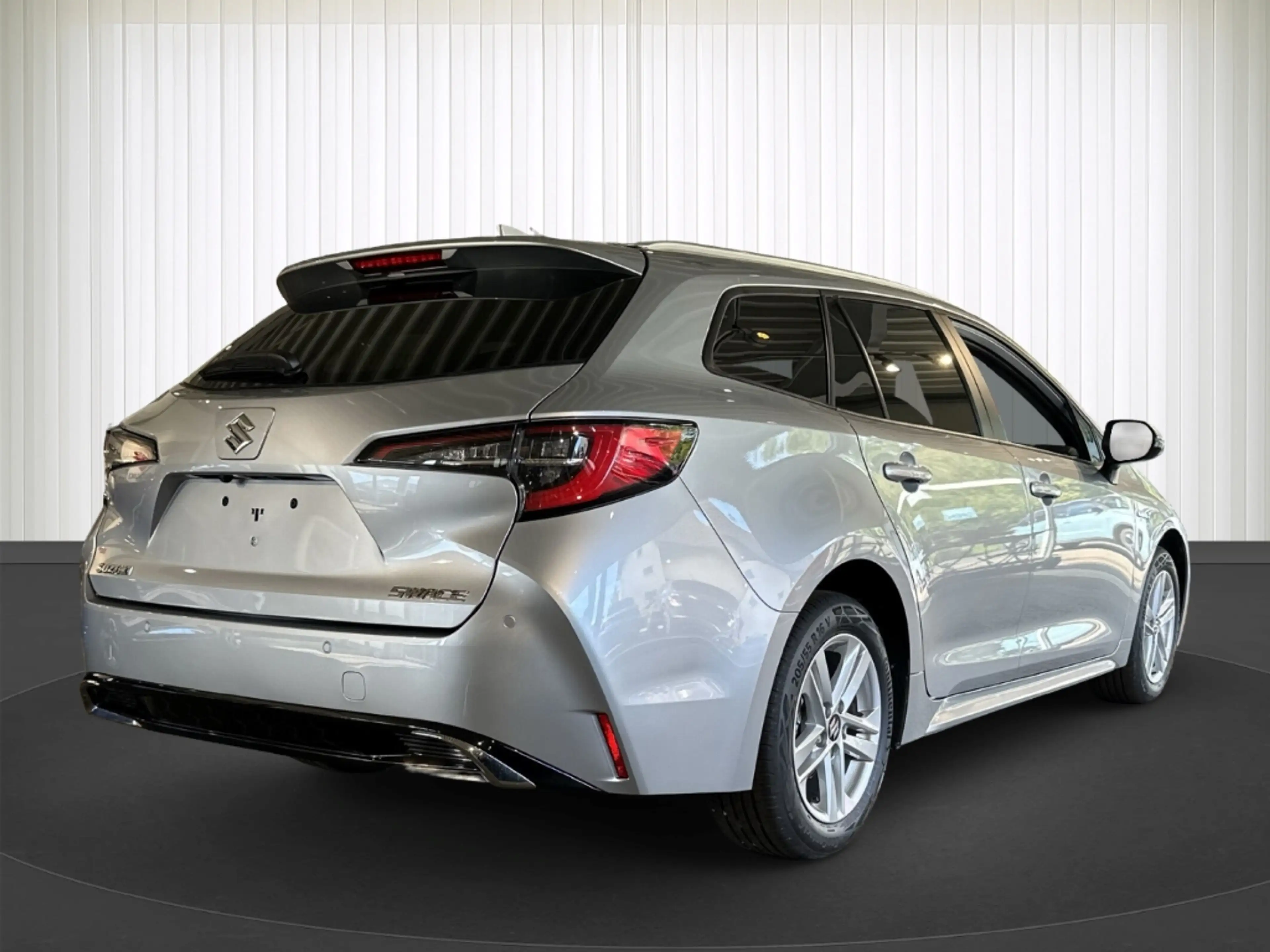 Suzuki Swace 5-Türer 1.8 HYBRID CVT Comfort+ — photo 3