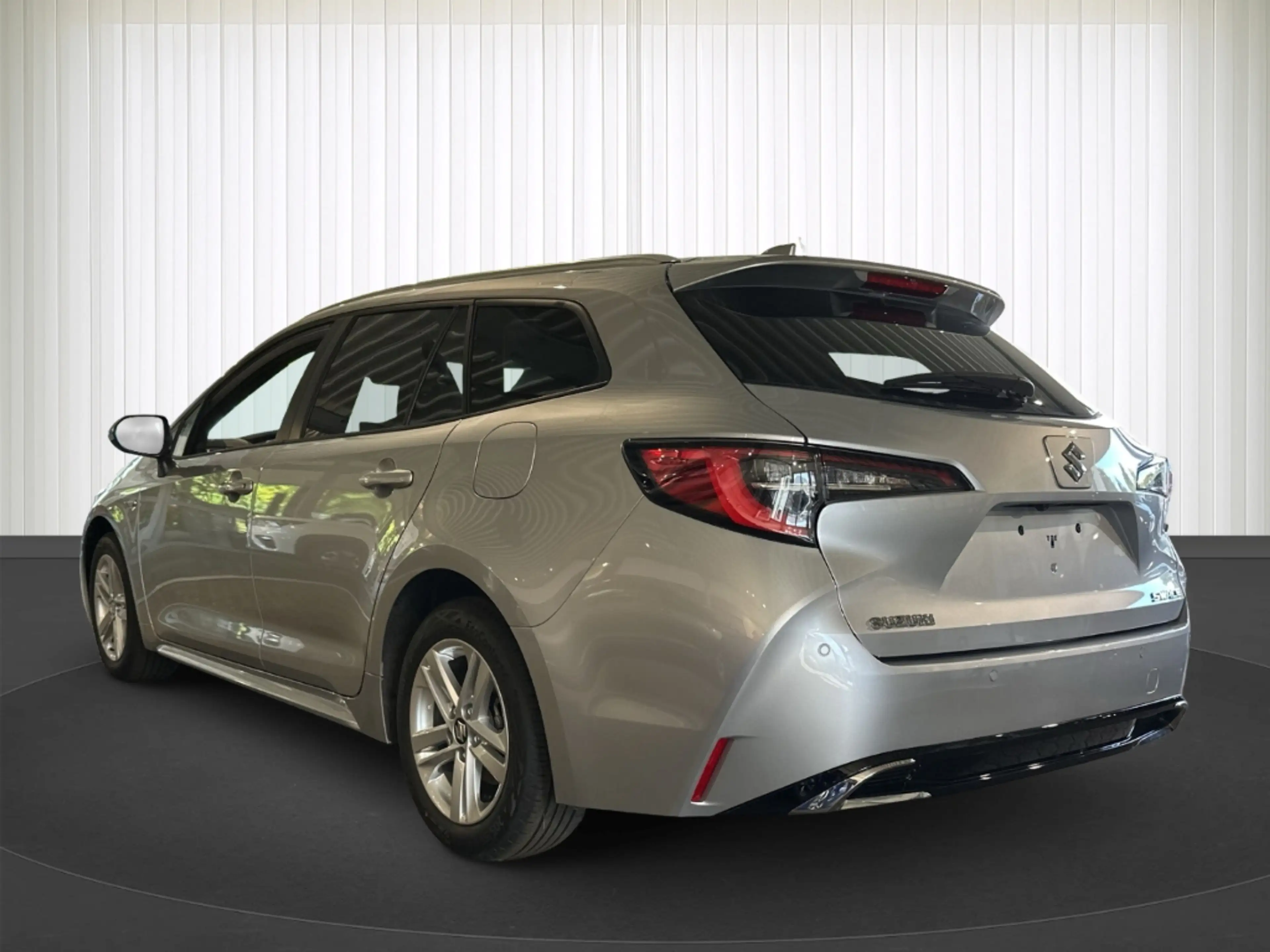 Suzuki Swace 5-Türer 1.8 HYBRID CVT Comfort+ — photo 2