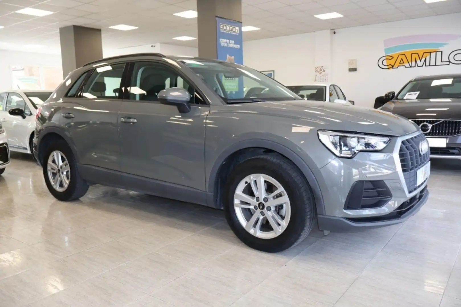Audi Q3 35 TDI Advanced S tronic 110kW Gris - 1