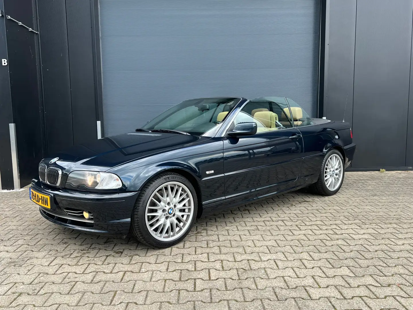BMW 330 3-serie Cabrio 330Ci Executive, Individual, Youngt Bleu - 1