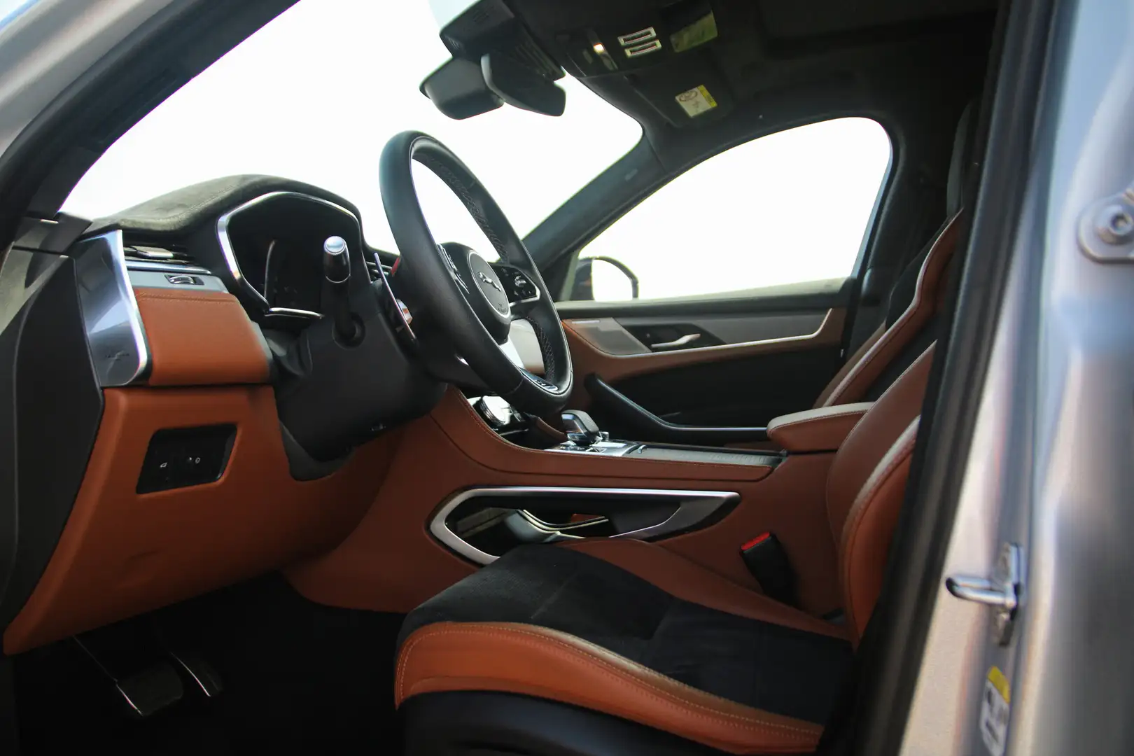 Jaguar F-Pace 5.0 V8 SC SVR Argent - 2