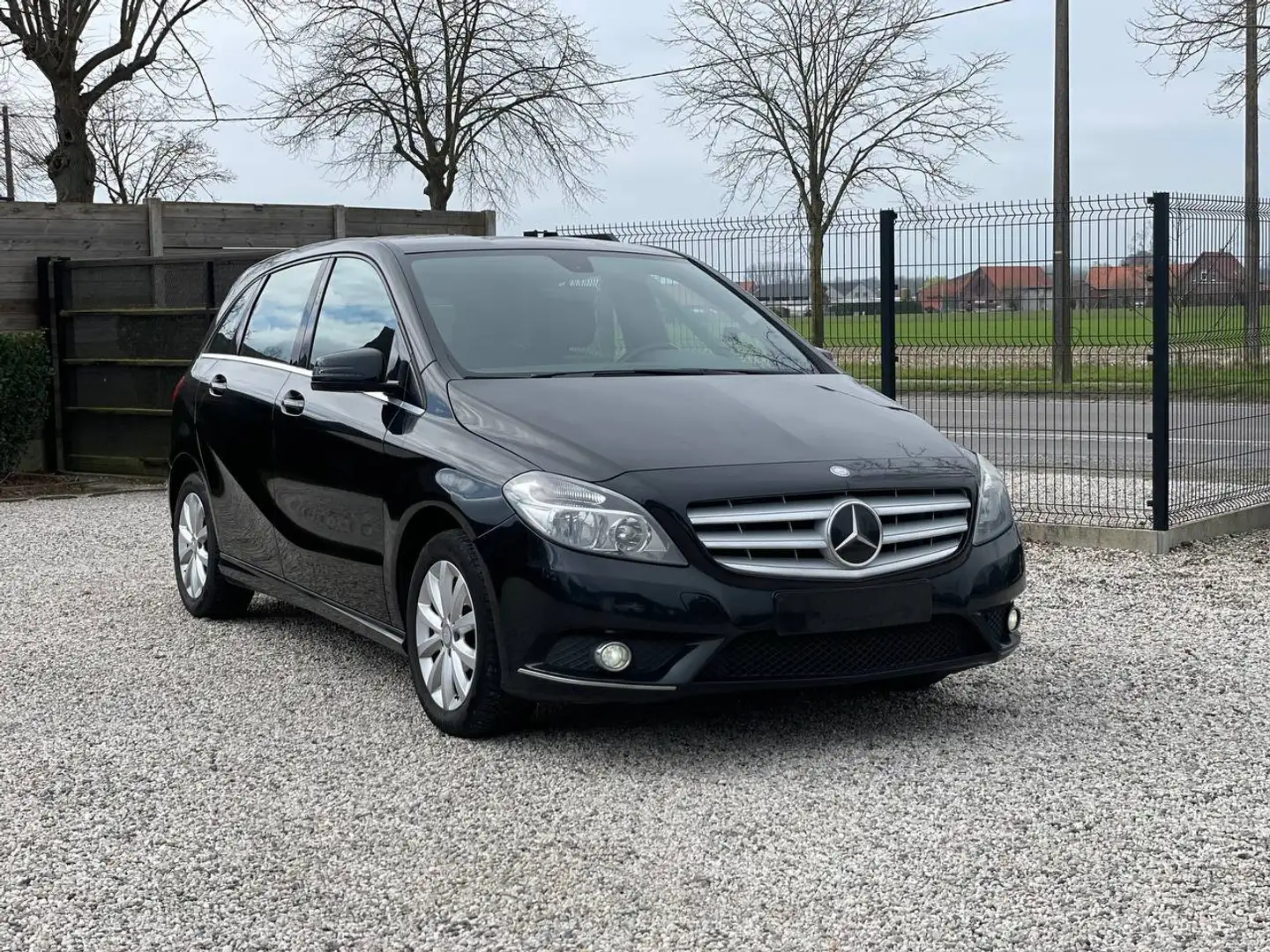 Mercedes-Benz B 180 1.6 Benzine/Clima/Cruise/Eur6/Garantie/*** Zwart - 1