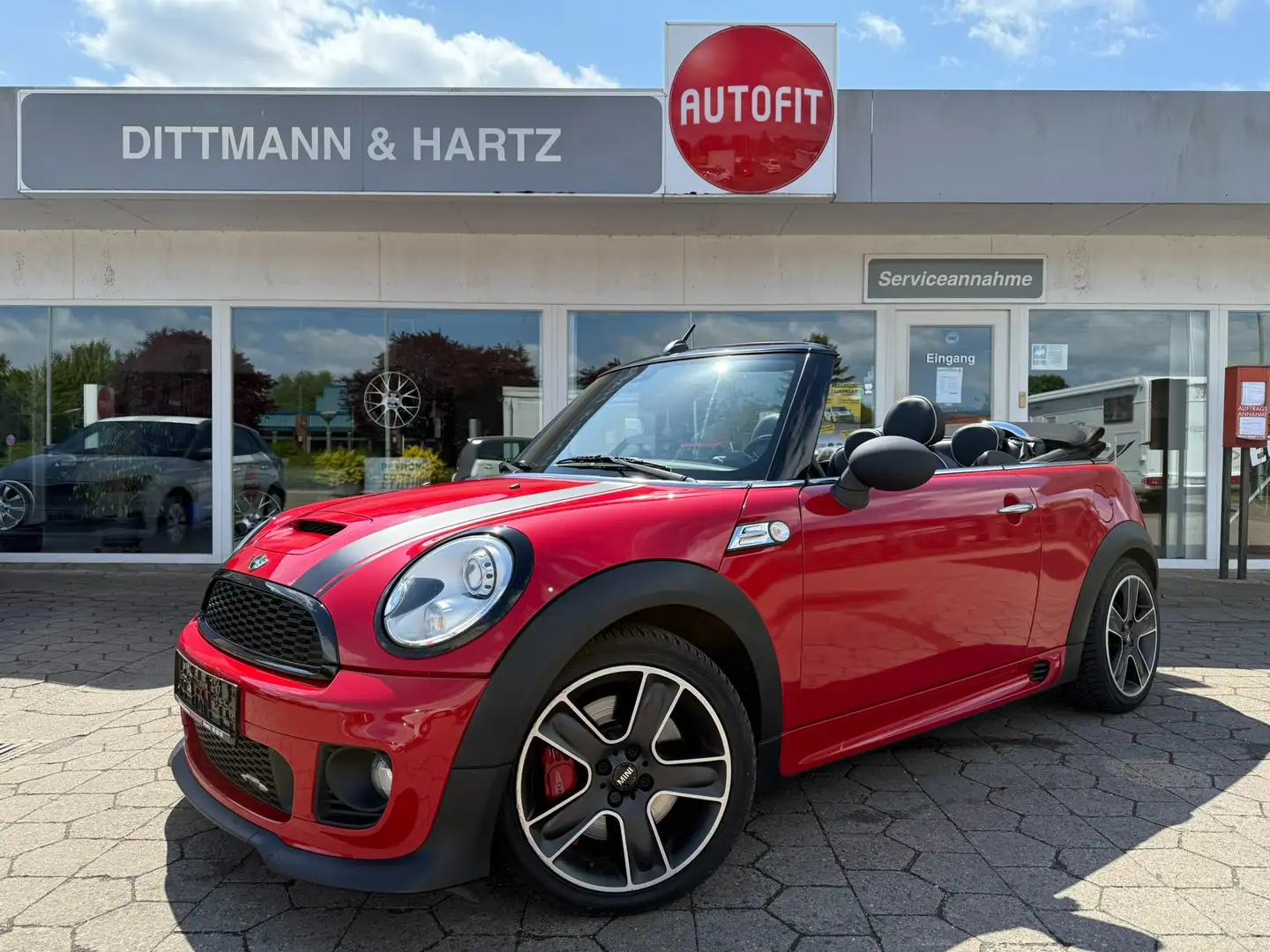 MINI John Cooper Works Cabrio Rot - 1