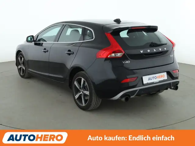 Volvo V40 view 4