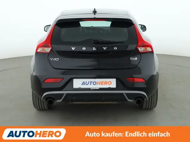 Volvo V40 view 5