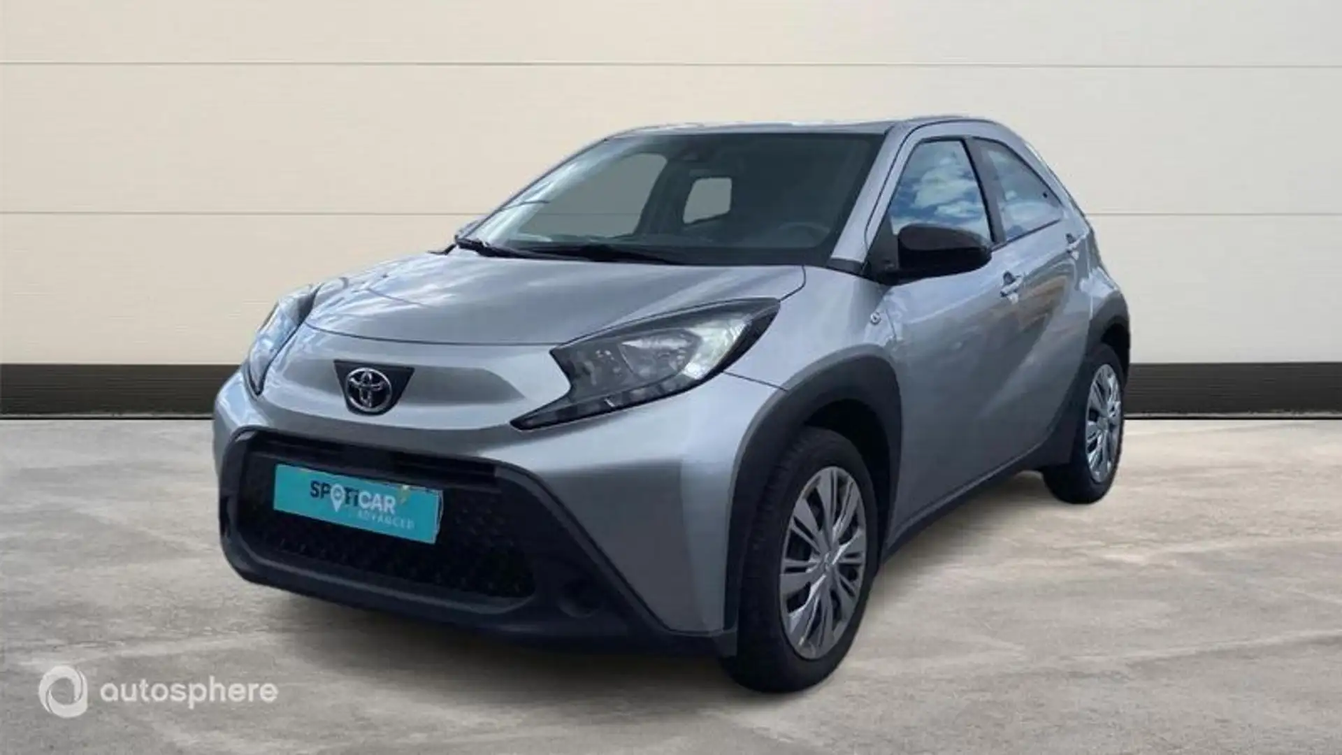 Toyota Aygo X 1.0 VVT-i 72ch Dynamic S-CVT - 1