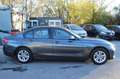 BMW 320 i Advantage*LED*NAVI*AHK*SHZ*PDC*KLIMA*1.HD Grijs - thumbnail 4