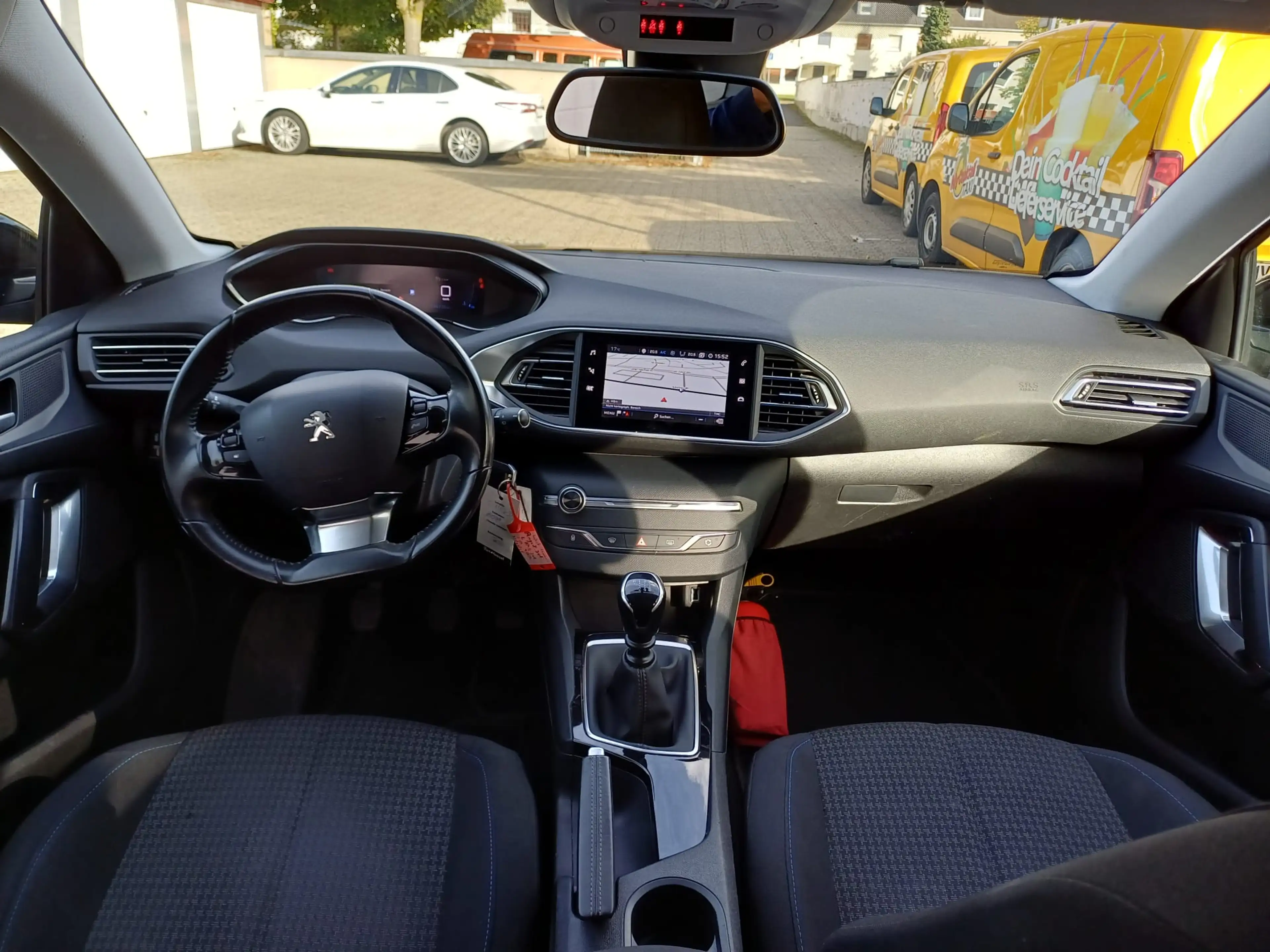 Peugeot 308 308 SW BlueHDi 130 Navi*R.Kamera*PDC* AHK*LMF — photo 9