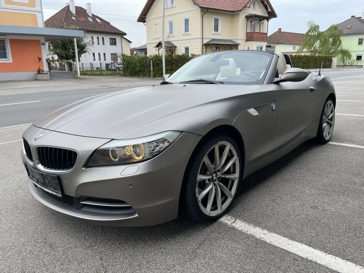 BMW Z4 sDrive 30i * H Ä N D L E R I N S E R A T * Noir - 1