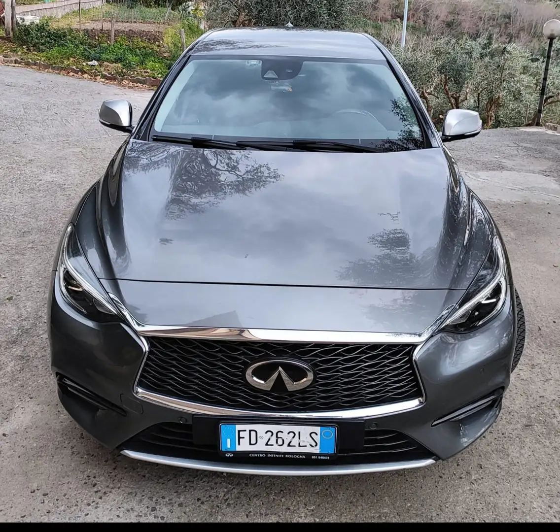 Infiniti Q30 1.5 diesel DCT Business Executive Grigio - 1