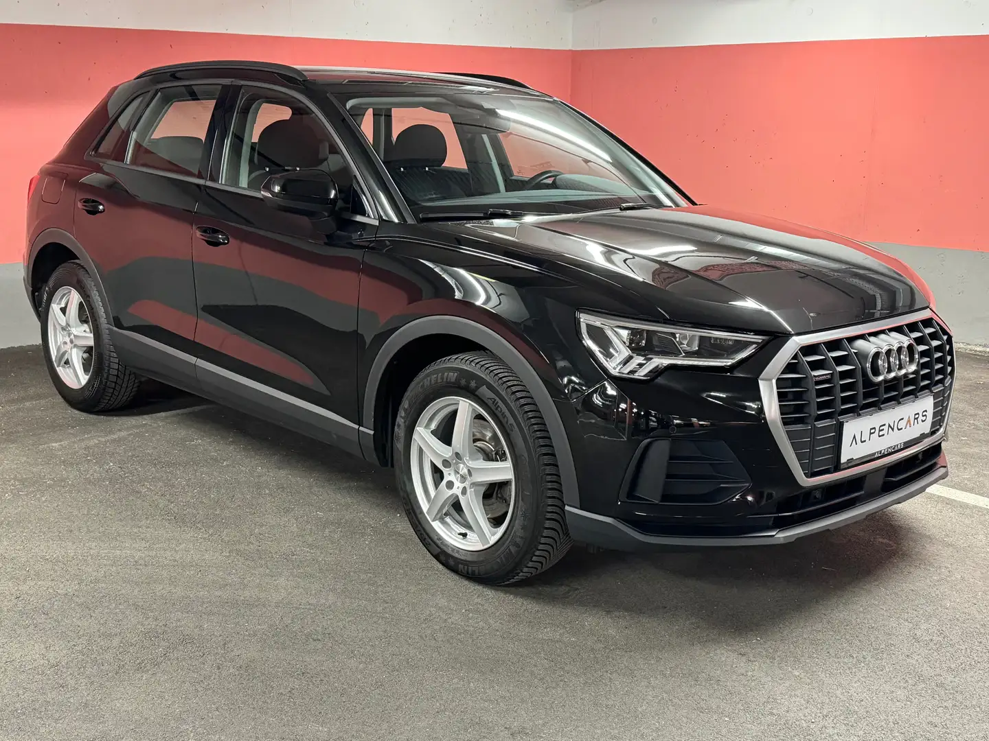 Audi Q3 35 TDI quattro intense S-tronic Schwarz - 1