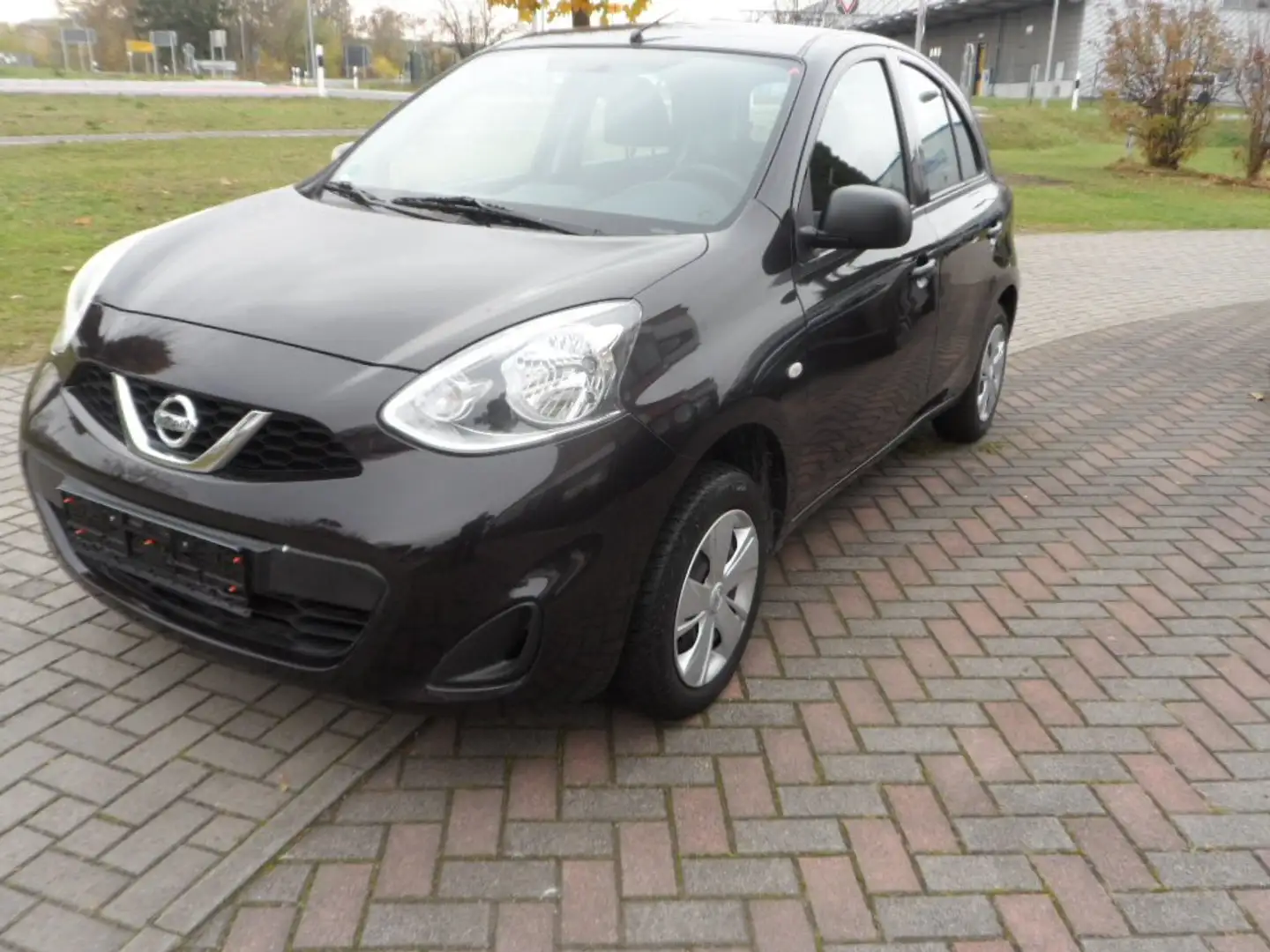 Nissan Micra Visia First Schwarz - 1
