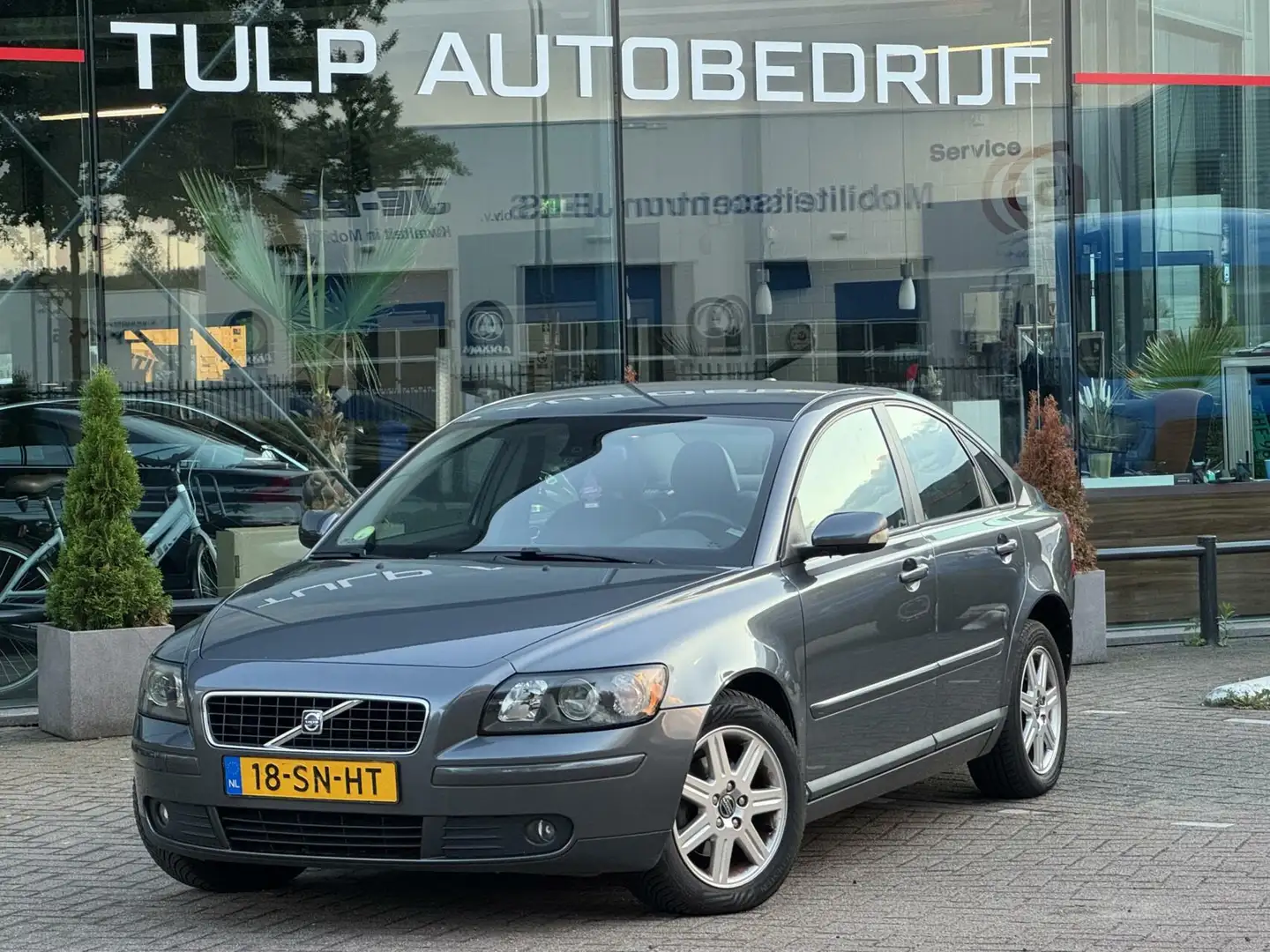 Volvo S40 1.8 2006 Leder Navi Clima Pdc dealer onderh Grijs - 2
