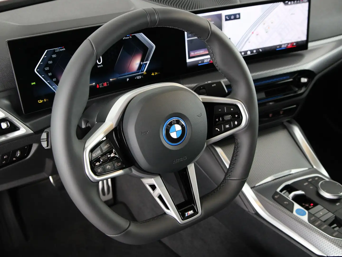 BMW i4 eDrive35 M Sport Edition 70 kWh Rood - 2
