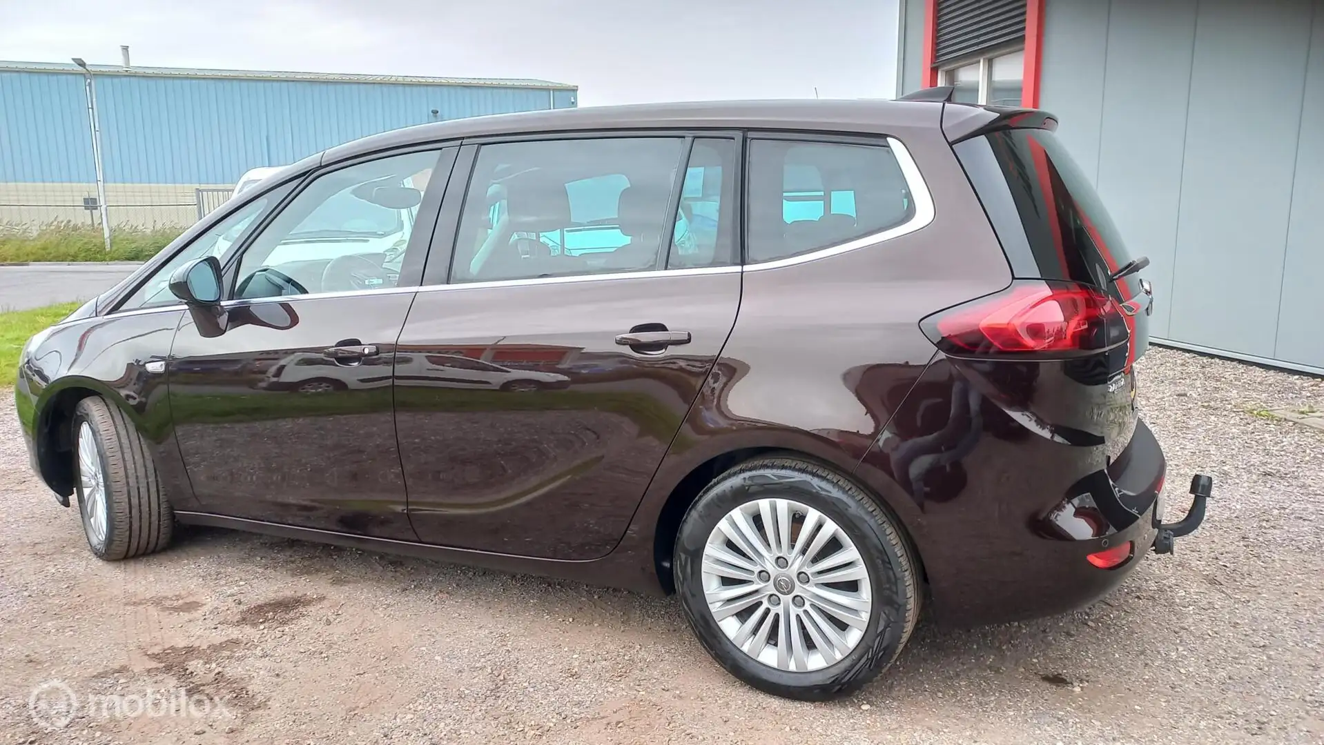 Opel Zafira Tourer 1.6 CDTI Innovation 7p. Marrón - 2