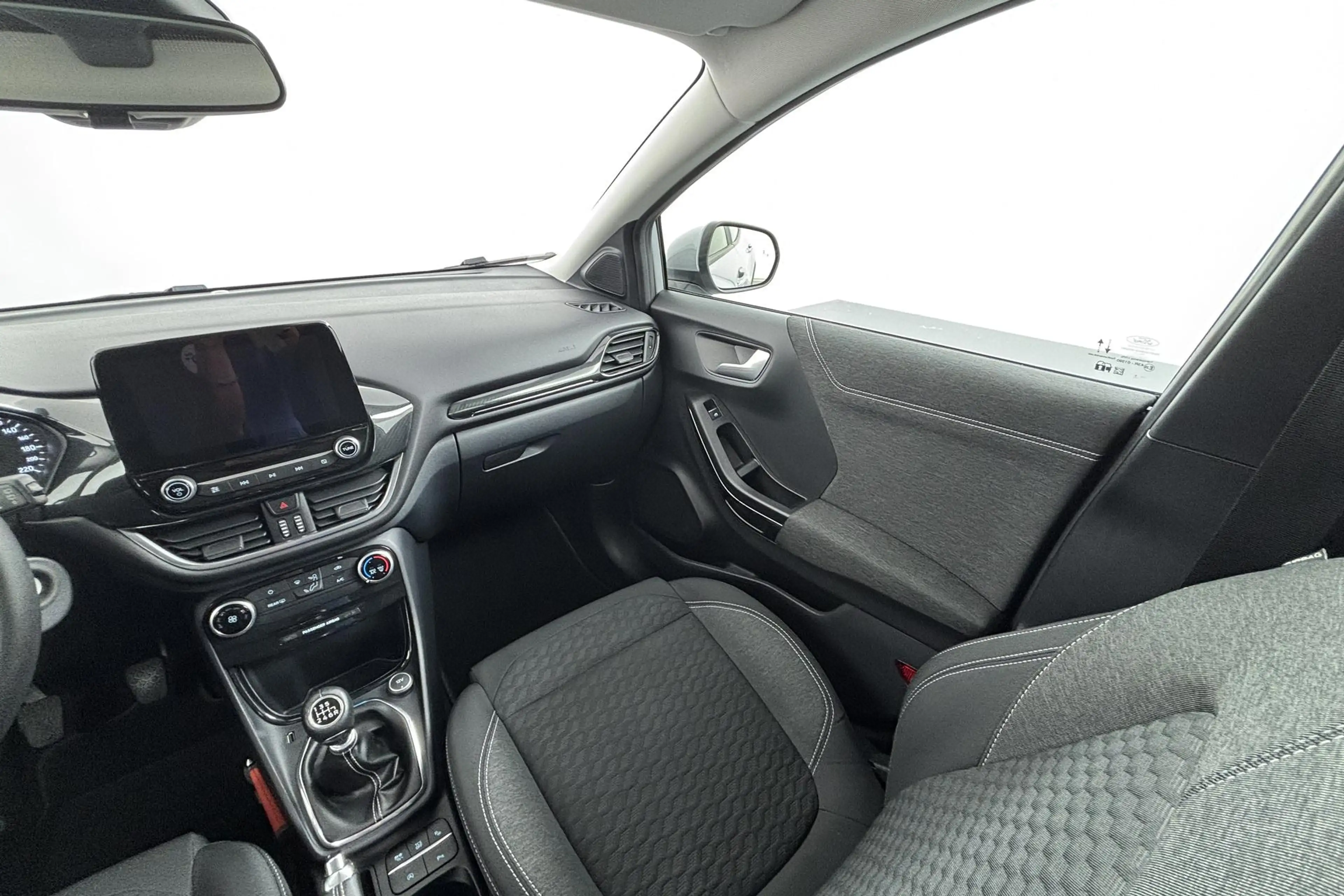 Ford Puma 1.0 EcoBoost Hybrid Titanium Wendbaar, zuinig en h — photo 25