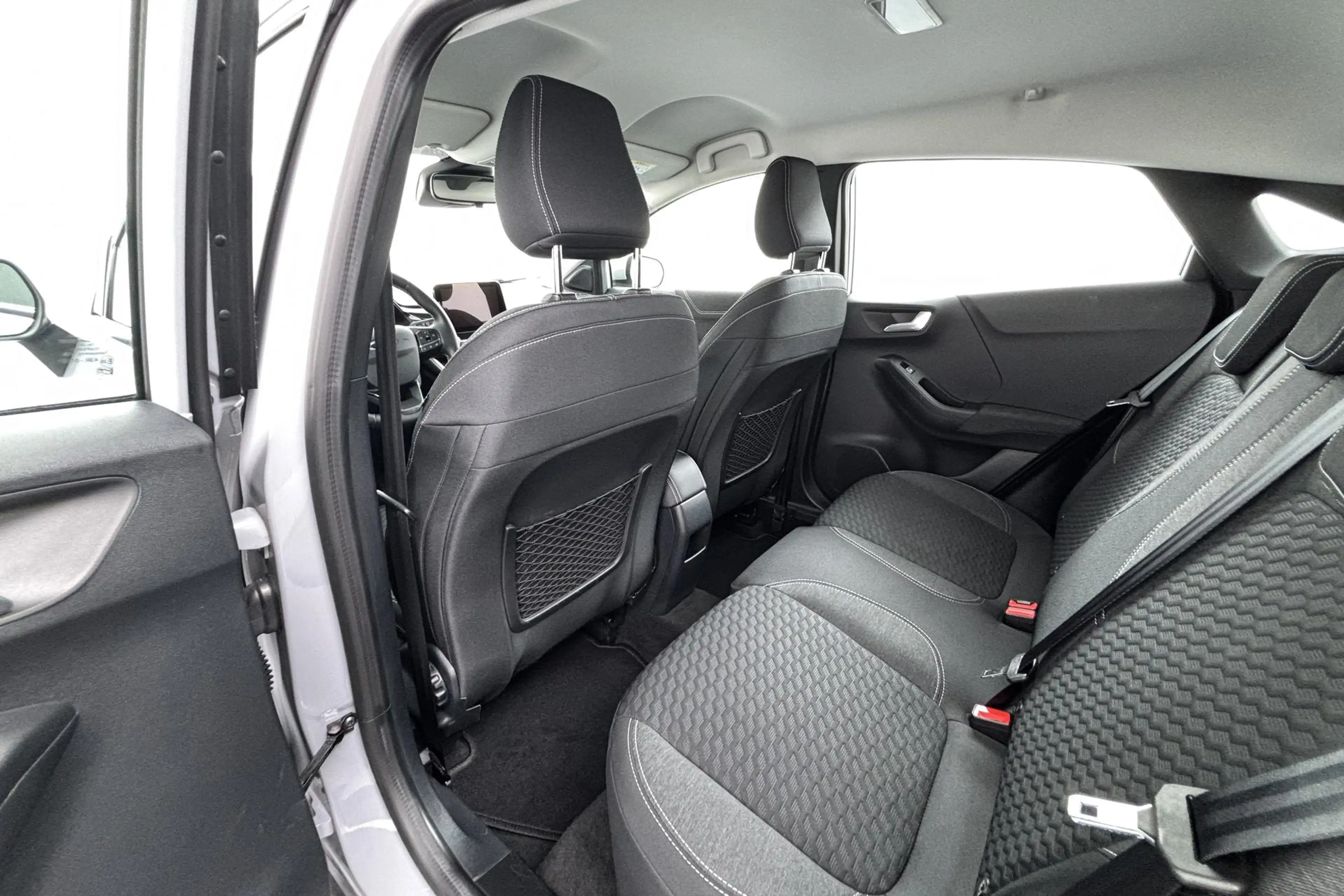 Ford Puma 1.0 EcoBoost Hybrid Titanium Wendbaar, zuinig en h — photo 22