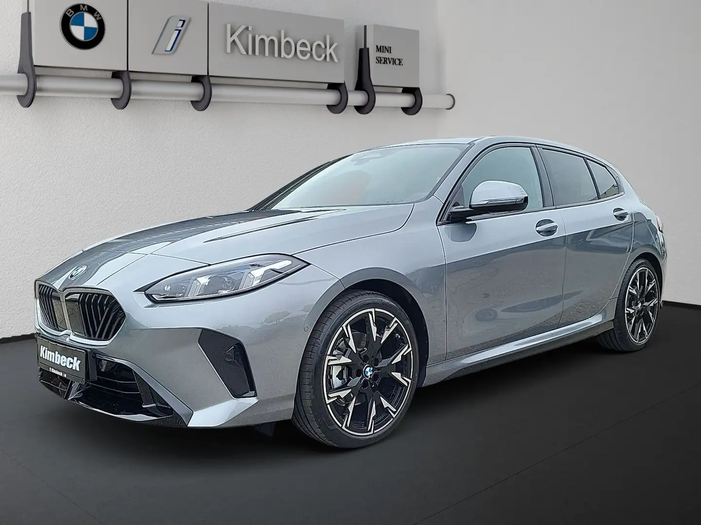 BMW 120 Limousine M SPORT LED ParkAss DrivingAss Navi Grijs - 1