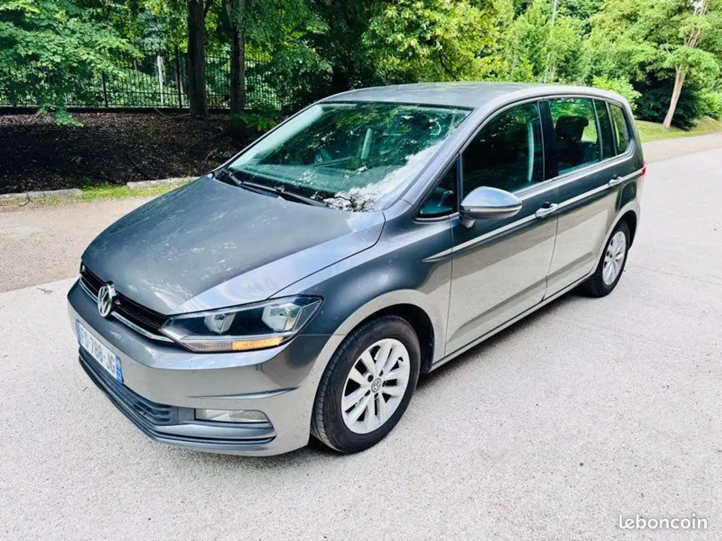 Volkswagen Touran 1.6 tdi 7 places automatique Сірий - 1