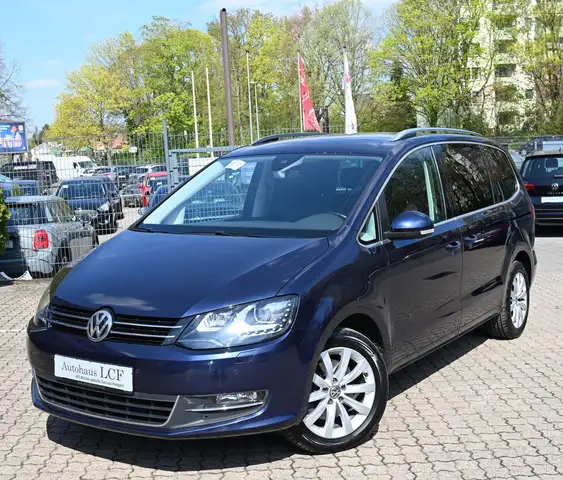 Volkswagen Sharan 2.0 TDI Highline 1.Hd Leder Navi DSG Cam
