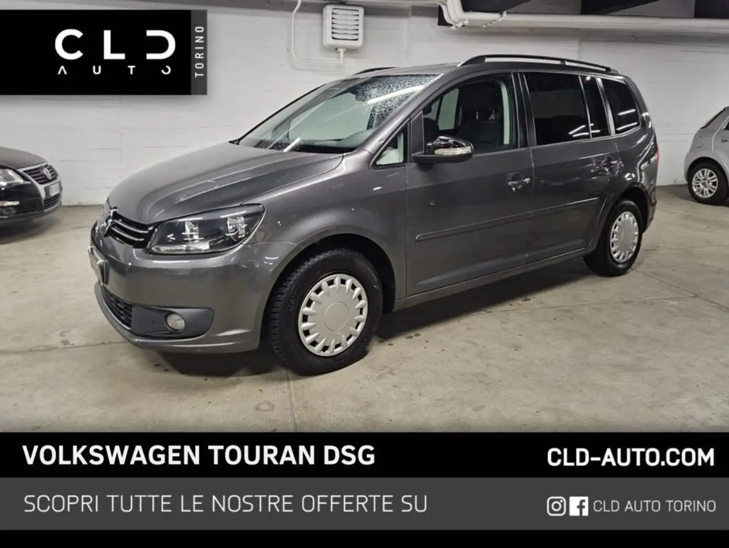 Volkswagen Touran 1.6 TDI DSG Comfortline 7POSTI Grigio - 1