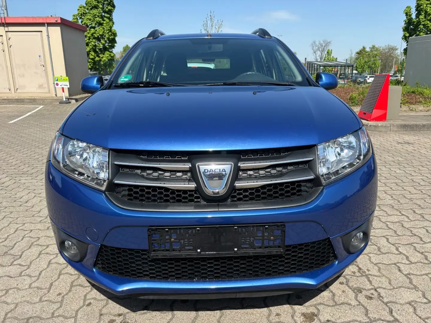 Dacia Logan MCV II Kombi Laureate/Klima/Tempomat Blau - 2