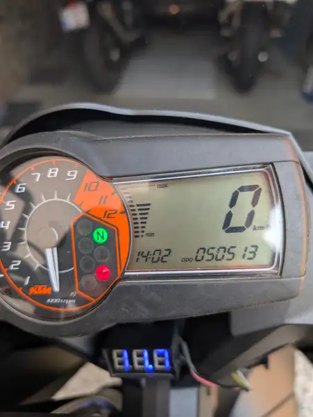 KTM 990 SUPERMOTO - foto 5