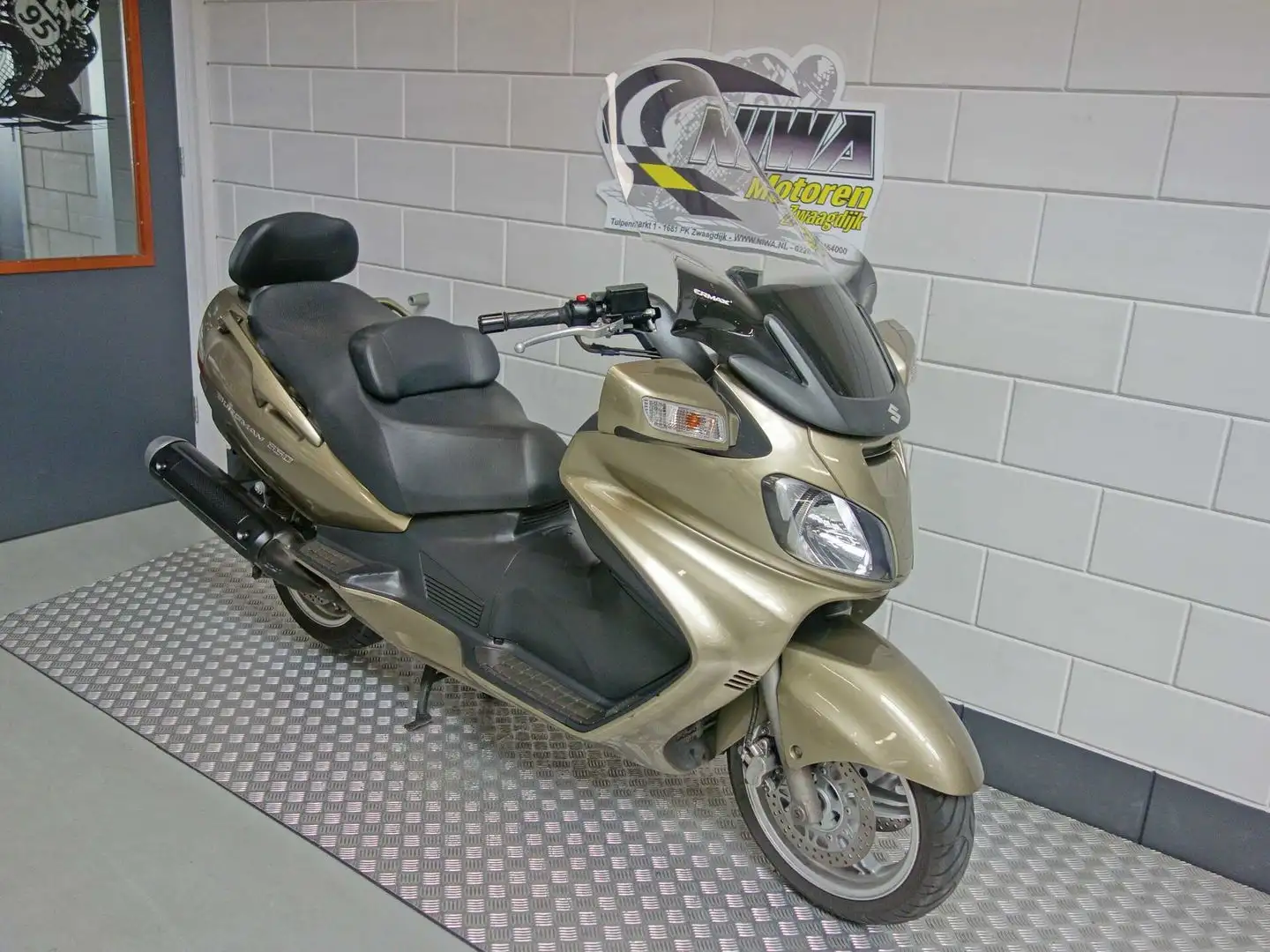 Suzuki Burgman 650 AN Galben - 2