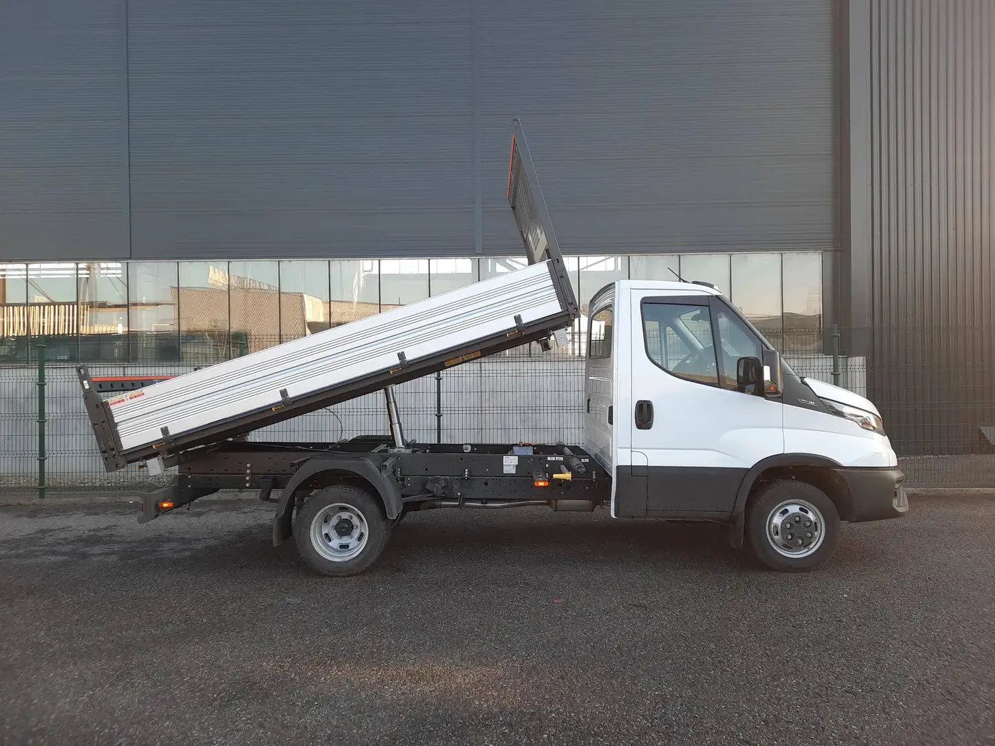 Iveco Daily 176PS 3.0 LITER Motor %%-KIPPER-Aktion-%% Weiß - 2