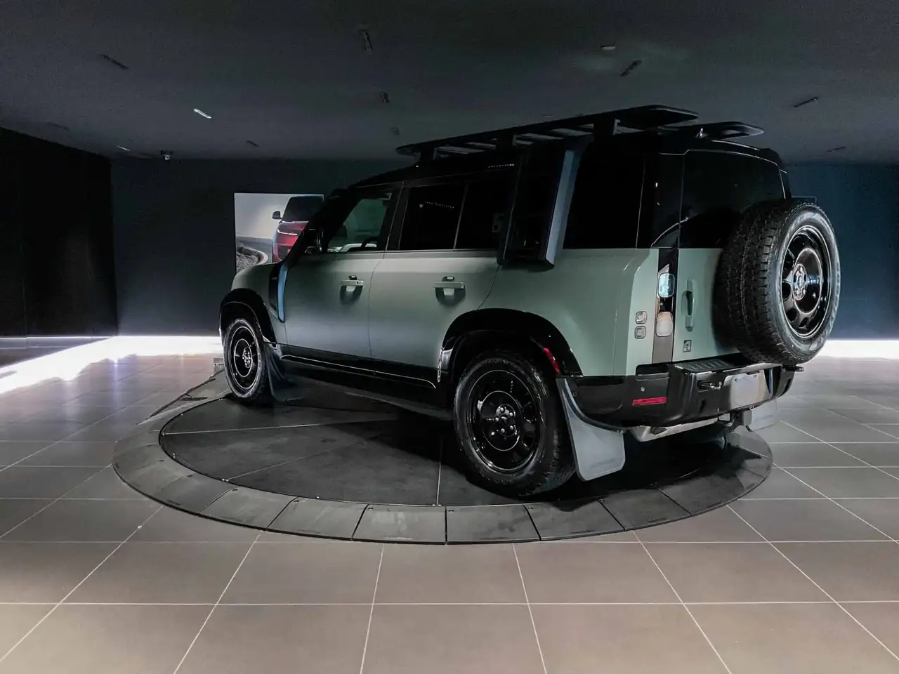 Land Rover Defender photo Land Rover Defender