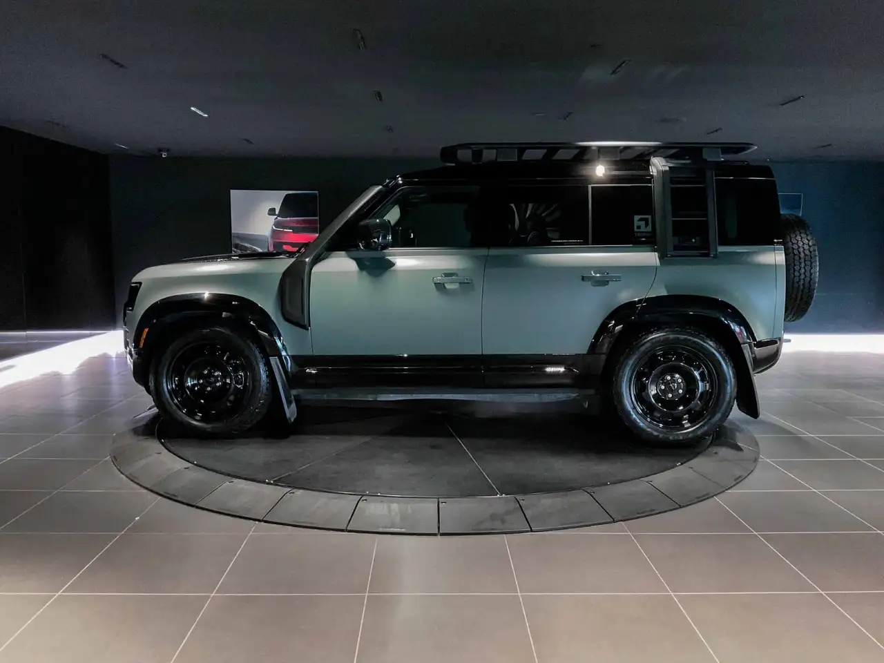 Land Rover Defender photo Land Rover Defender