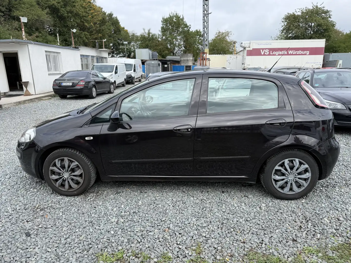 Fiat Grande Punto Grande Punto Diesel 5-Türer 1.3 Multijet 16V Schwarz - 2