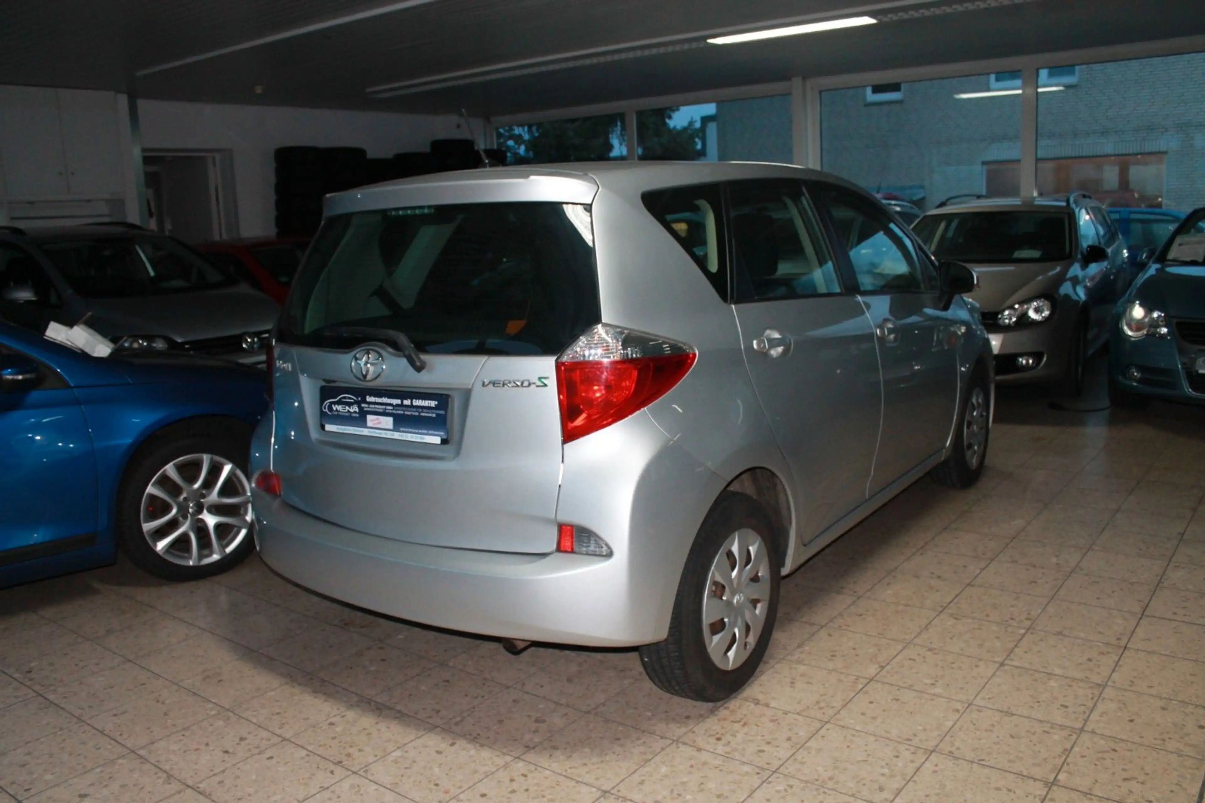 Toyota Verso-S Life — photo 7