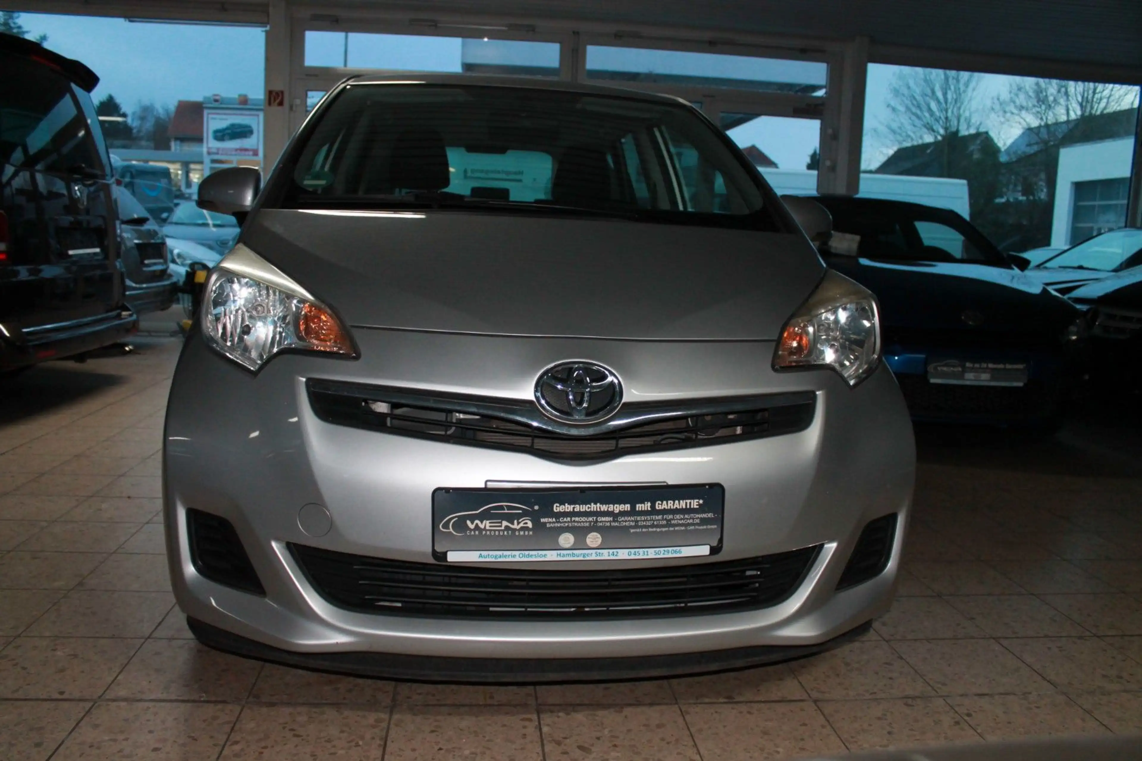 Toyota Verso-S Life — photo 3