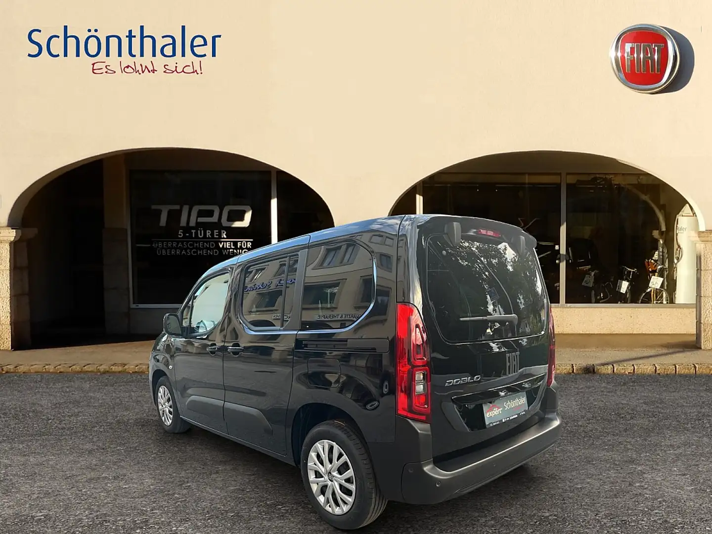 Fiat Doblo M BlueHDi 130 S&S Automatik Schwarz - 2