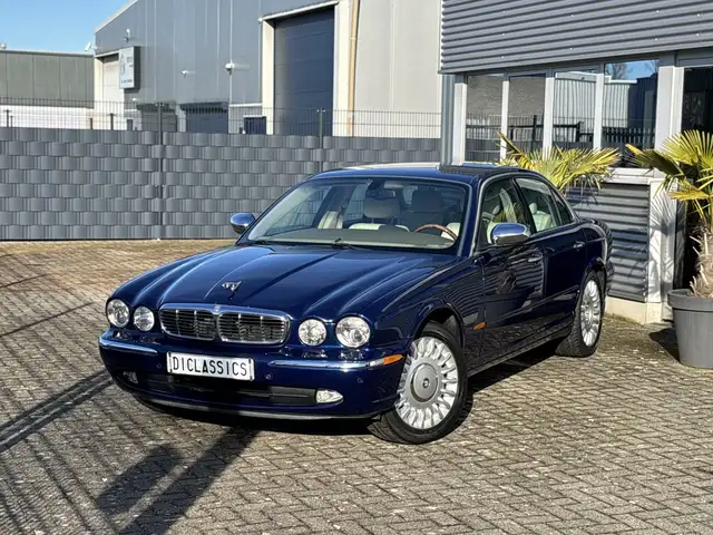 Jaguar XJ8 3.5 V8 X350 2003!!