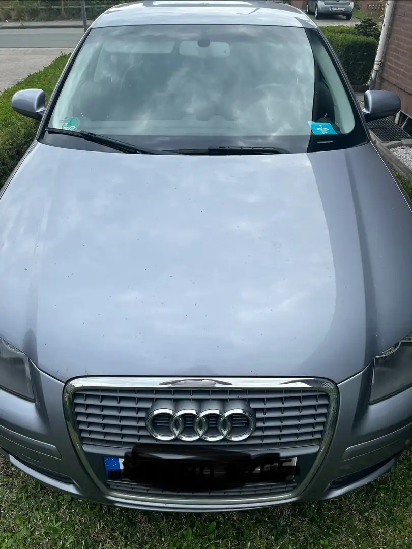 Audi A3 Grau - 1