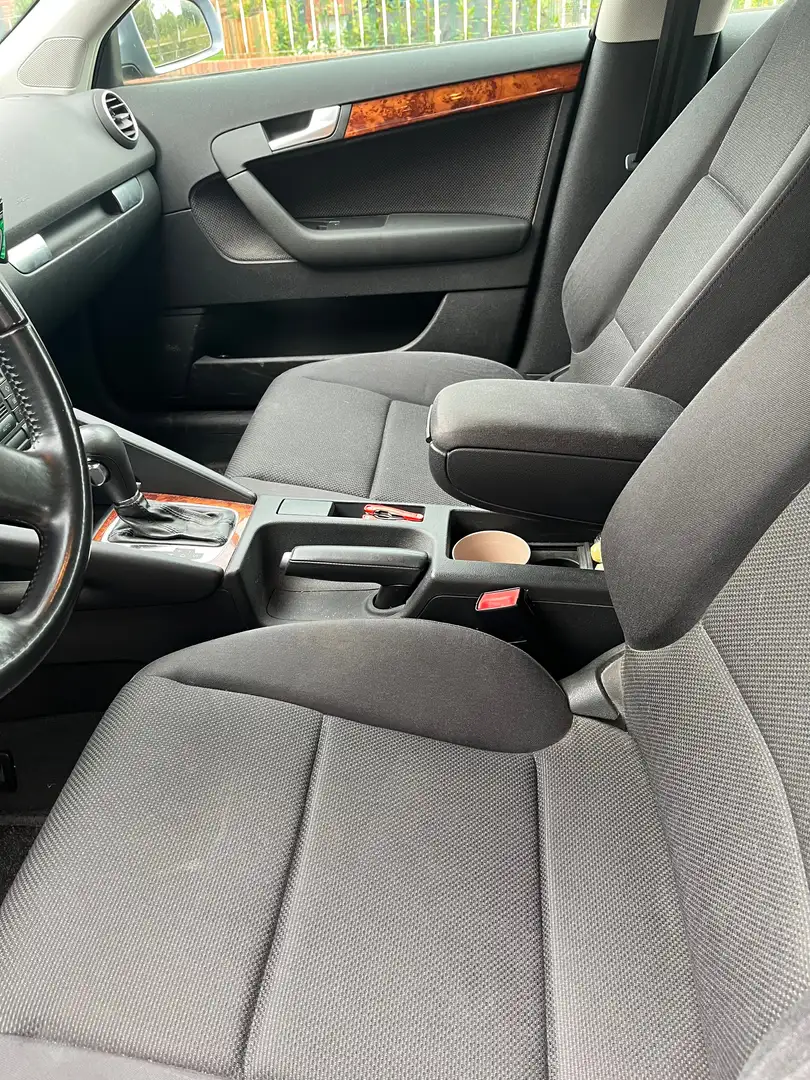 Audi A3 Grau - 2