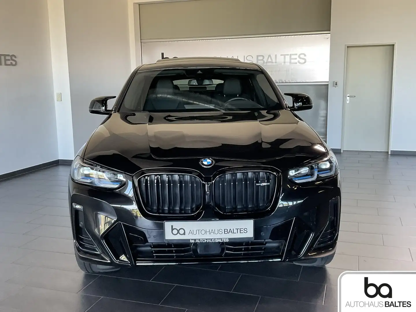 BMW X4 M X4 M40d xDrive Pano/Laser/HuD/ParkPlus/ACC/HK/AHK Schwarz - 2