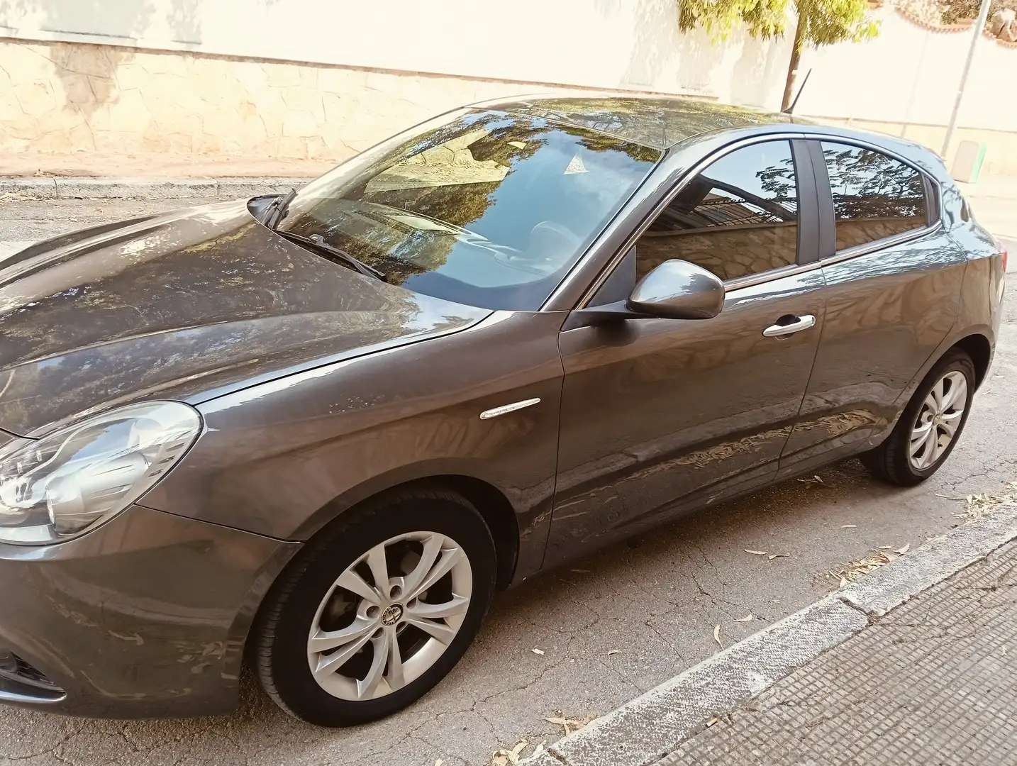 Alfa Romeo Giulietta Giulietta 1.6 jtdm(2) Exclusive Beige - 2