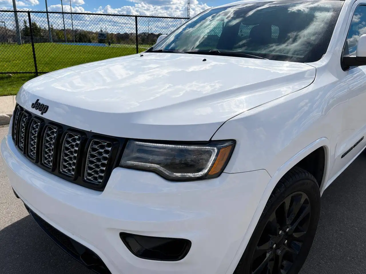 Jeep Grand Cherokee снимка Jeep Grand Cherokee