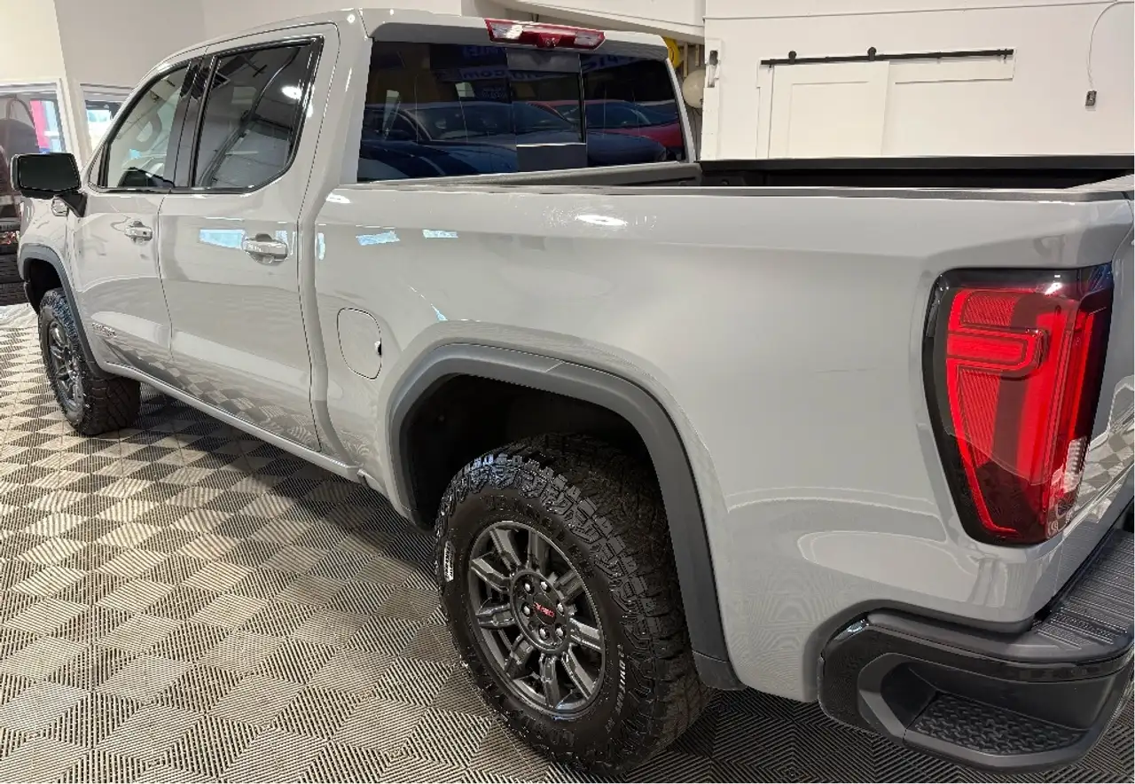 GMC Sierra 1500 photo GMC Sierra 1500