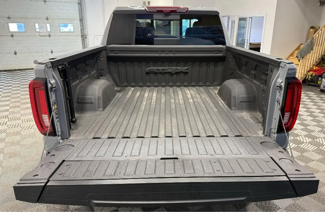 GMC Sierra 1500 photo GMC Sierra 1500