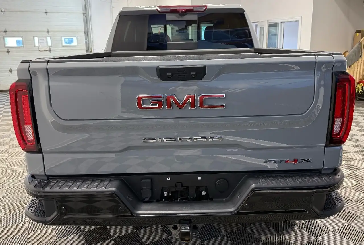 GMC Sierra 1500 photo GMC Sierra 1500