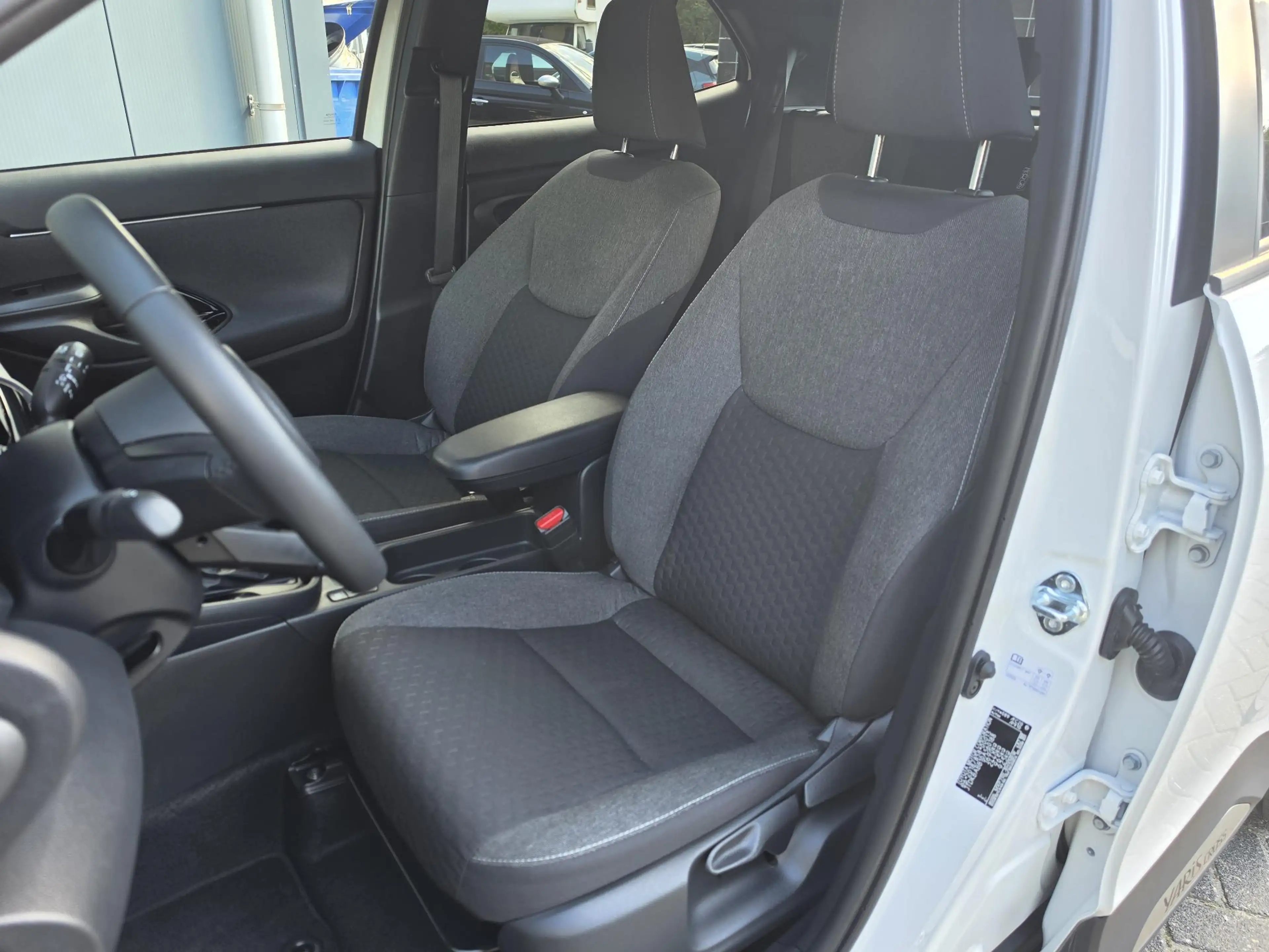 Toyota Yaris Cross 1.5 Hybrid 115 Dynamic | Comfort pack | — photo 7
