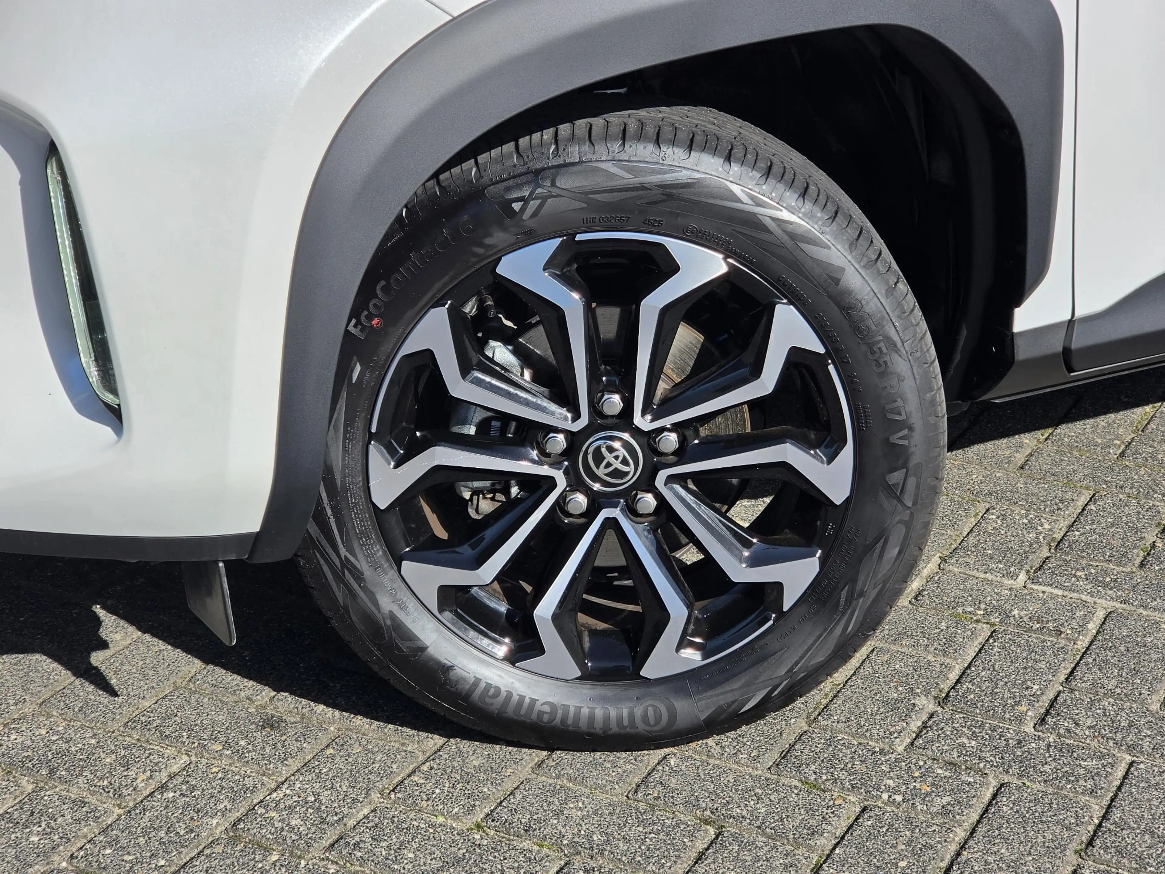 Toyota Yaris Cross 1.5 Hybrid 115 Dynamic | Comfort pack | — photo 11
