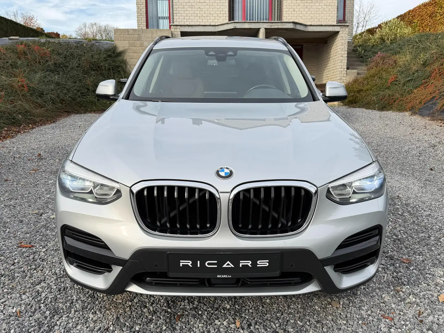 BMW X3 2.0dA sDrive18 Cuir Camera Carplay Carnet GARANTIE Argent - 2