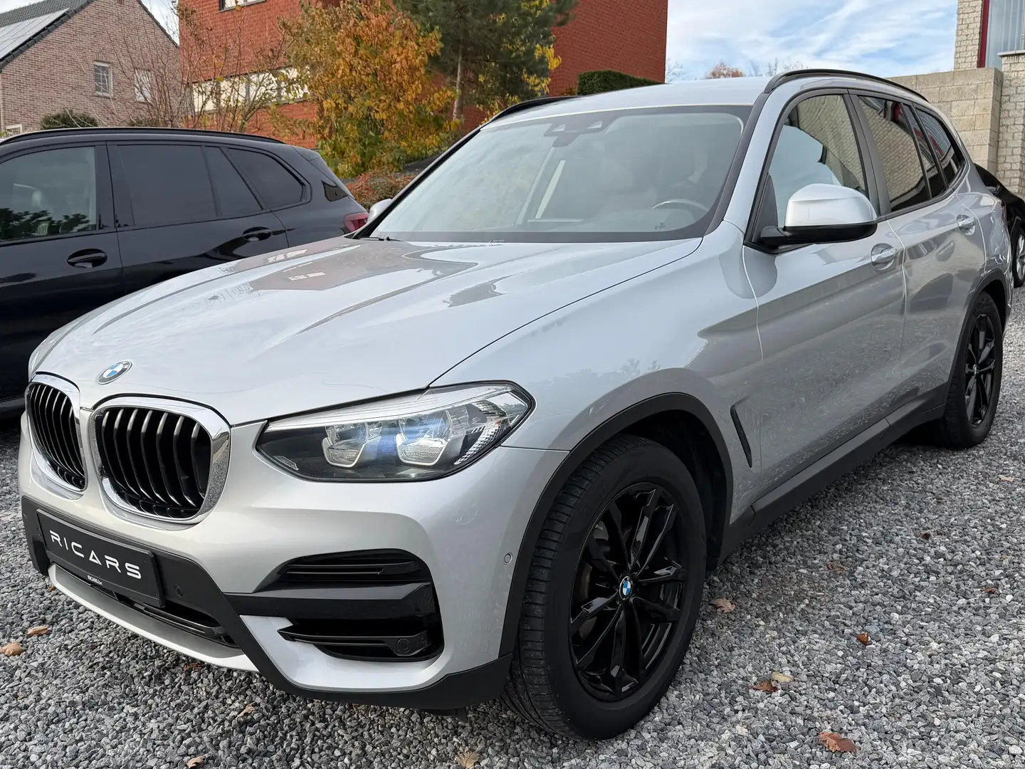 BMW X3 2.0dA sDrive18 Cuir Camera Carplay Carnet GARANTIE Argent - 1