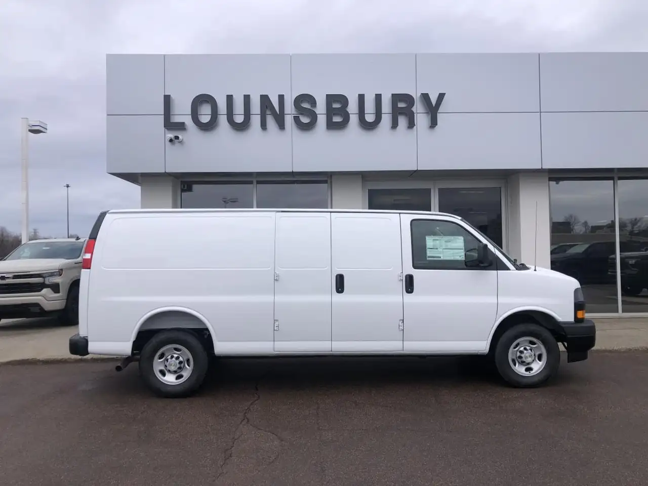 2026 Chevrolet Express 2500