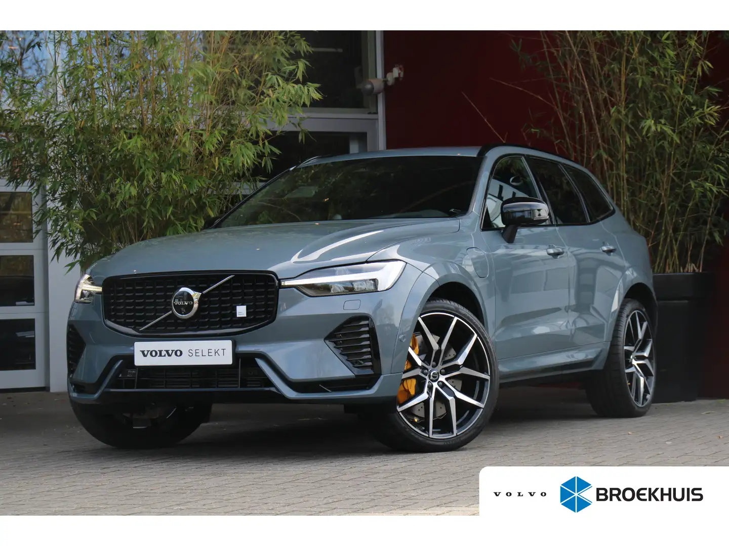 Volvo XC60 2.0 T8 AWD Polestar Engineered 455pk | Full Option Grijs - 1